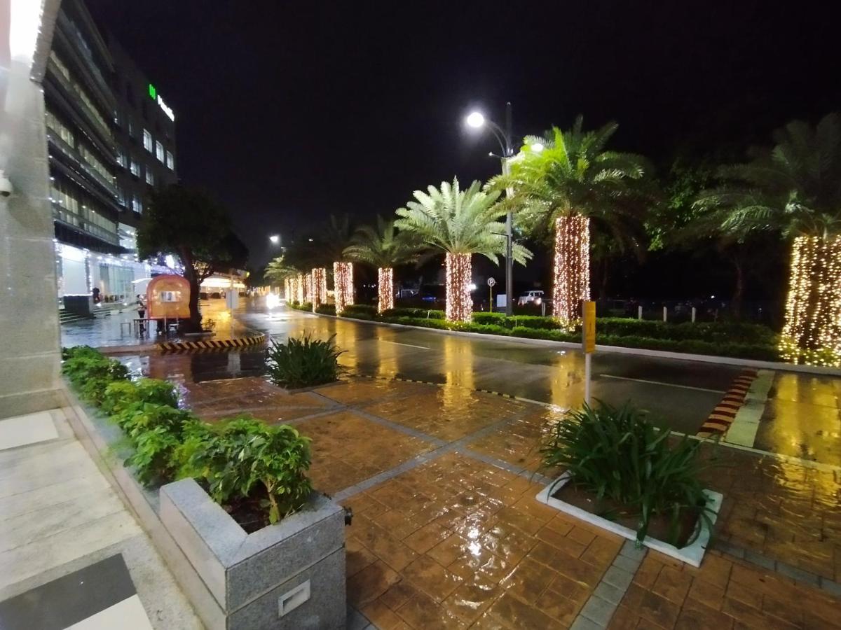 Mactan Newtown Seaview Condo By Fjcivo Lapu-Lapu City Eksteriør bilde