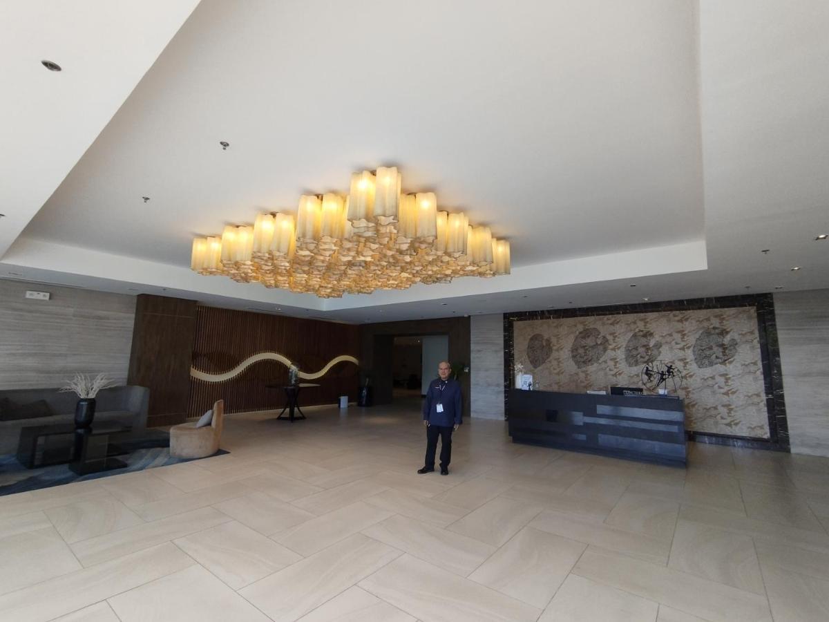 Mactan Newtown Seaview Condo By Fjcivo Lapu-Lapu City Eksteriør bilde